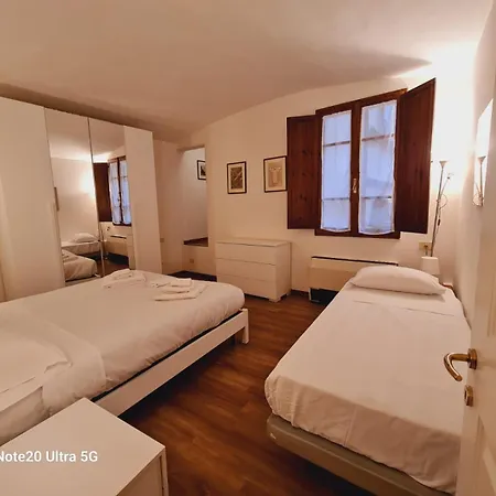 Apartments Close To Duomo Florença Quarto foto